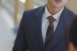 《我有一元秒杀系统》(57集) 励志短剧全集在线观看