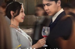 《五十岁的白月光她病了》(50集) 温情短剧全集免费在线观看