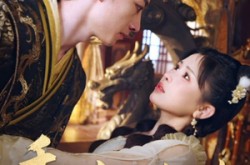 《秀女攻略》(70集) 宫斗短剧完整版免费看