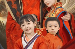 《曾逢君时花照眼》(62集) 古装短剧全集免费畅看