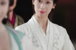 《医馆小吏，让娘娘俯首称臣》(80集) 历史短剧全集免费高清看
