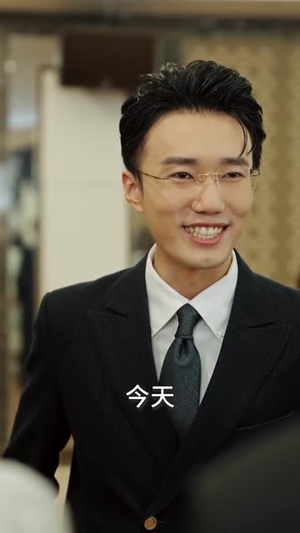 本想做个假古董,却成了鉴宝大师(80集) 本想做个假古董,却成了鉴宝大师(80集)在线观看全集的热门短剧推荐