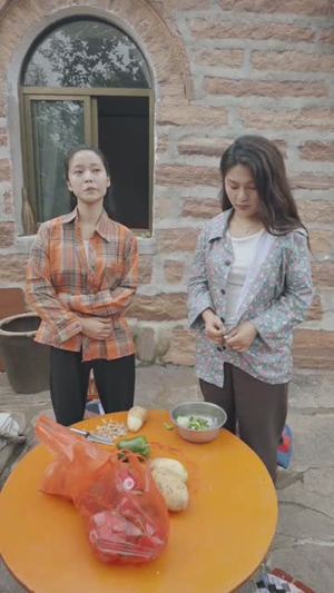 情满小院(35集) 情满小院(35集)热门短剧持续更新大结局