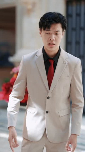 爱在空山新雨后(77集) 爱在空山新雨后(77集)看上一眼就上头短剧