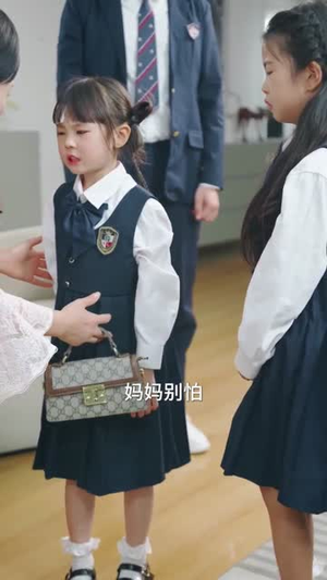 萌宝来袭,爹地让我当团宠(80集) 萌宝来袭,爹地让我当团宠(80集)海量热门短剧免费看