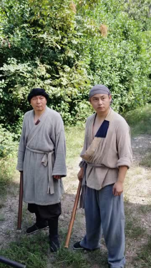 穿越灾荒年，我靠超市仓库救红颜（81集）百度网盘在线看短剧